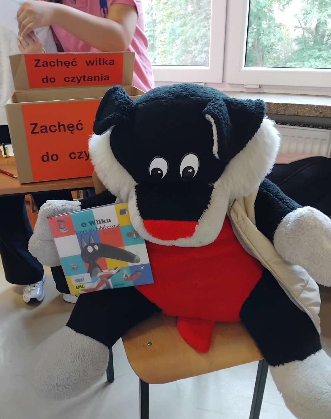 zachęć wilka do czytania